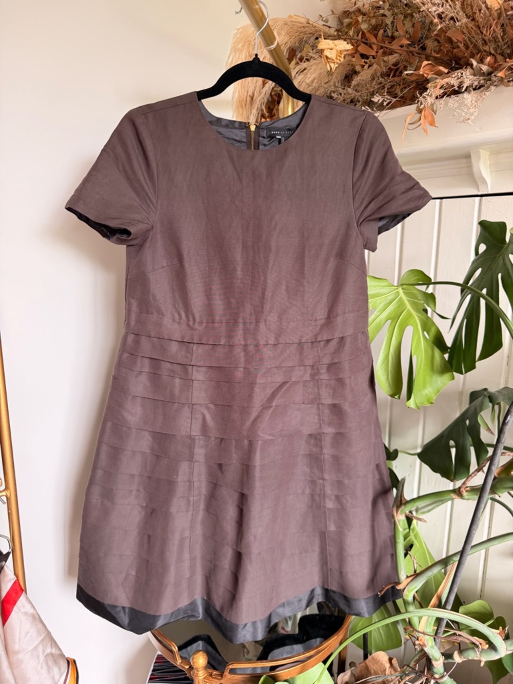 Marc by Marc Jacobs Short-Sleeve Pleated Mini Dress in Brown